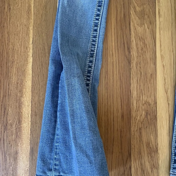 Miss Me Embroidered Flare - Picture 2 of 12